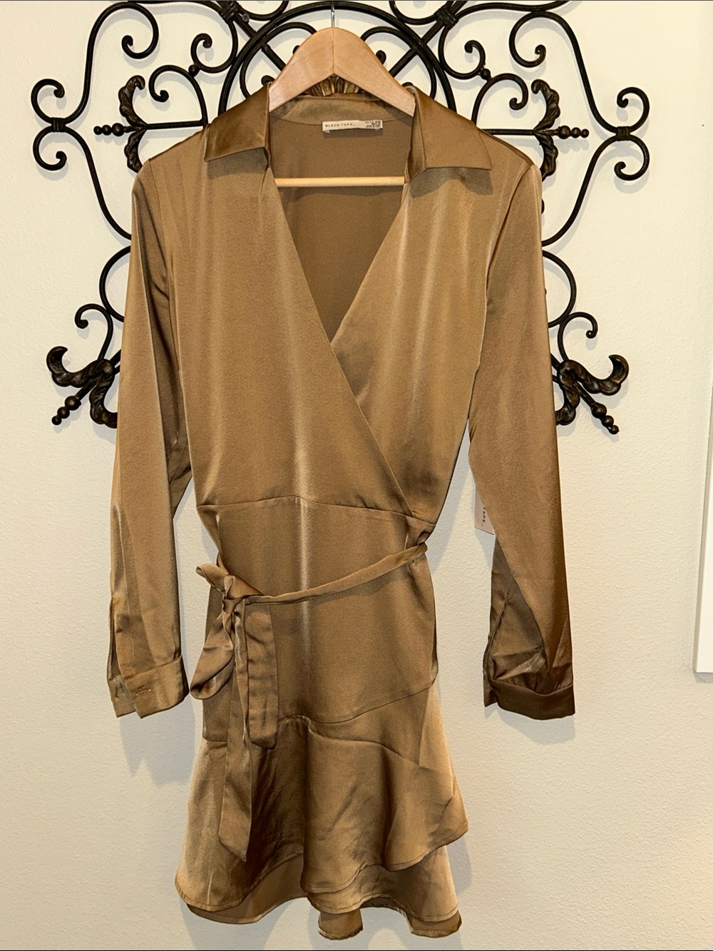 BLACK TAPE WRAP MINI DRESS CARAMEL SIZE MEDIUM NWT